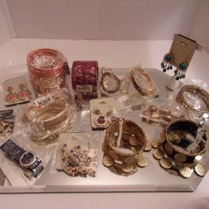 NWT HUGE DESIGNER ASSORTMENT OF BRACELETS & EARRIN